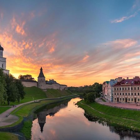 Golden Embankment Otel Pskov Dış mekan fotoğraf